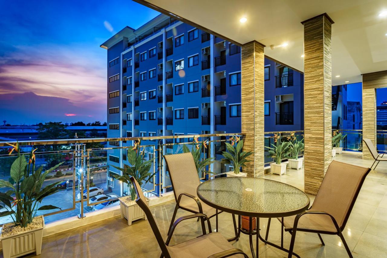 Lux Boutique Hotel Nonthaburi Exterior foto